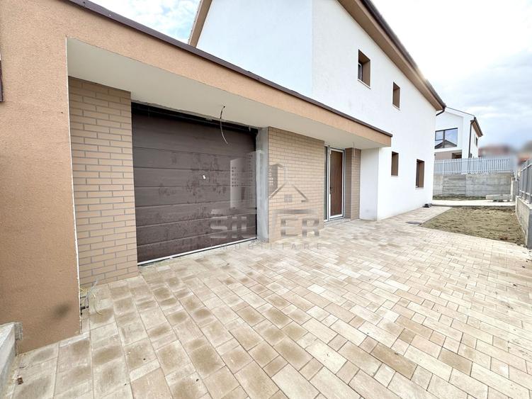 Casa alipita prin garaj/Teren 417 mp/CF.