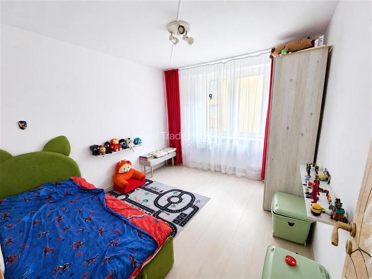 Apartament 2 camere etajul 2 zona Grivitei - 4