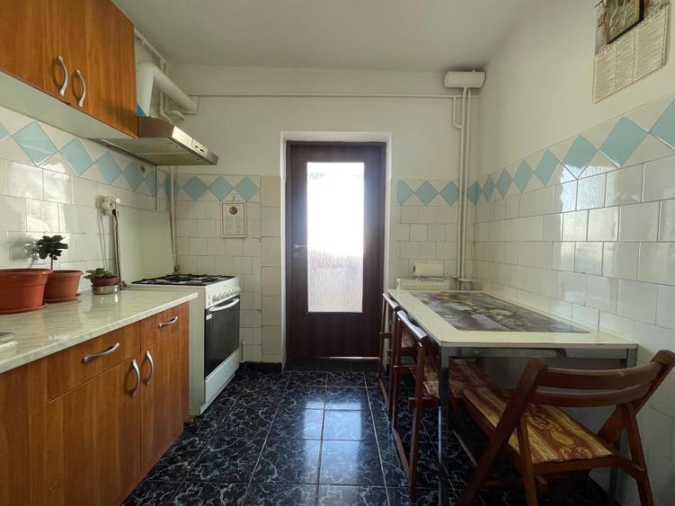 Balada, apartament 2 camere, mobilat, centrala pe gaz