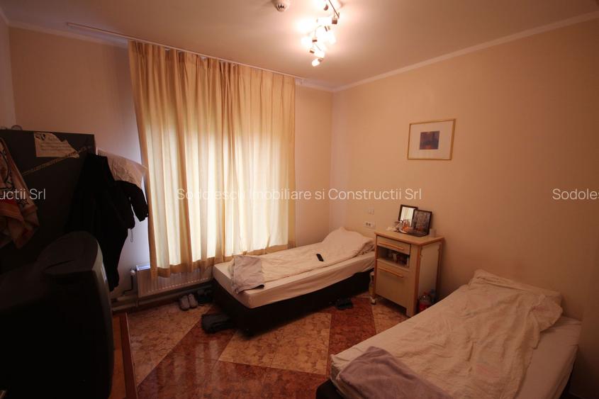 Vila  destinatie camin batrani - 23