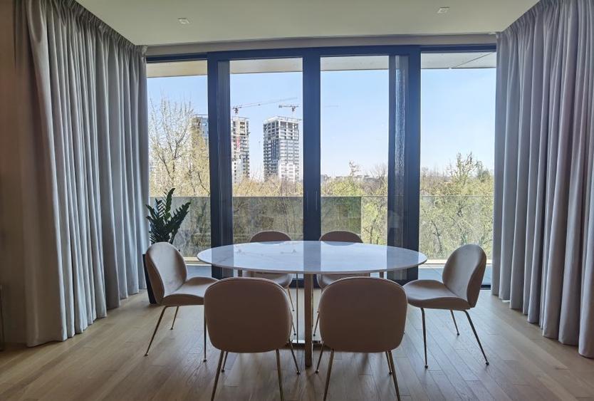 Apartament premium, vedere parc si lac, 2 garaje subterane