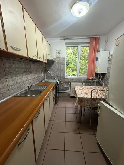 Apartament 2 camere, 49 mp – zona Gara (Str. Bârsei) +loc de parcare