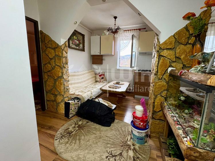 Apartament 2 camere | Decomandat | Etaj 3/4 | Balcon | Dambul-Rotund!