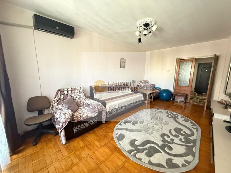 2 camere I Bd Unirii - Zepter  I Etaj 6/9 I 1988 - 3