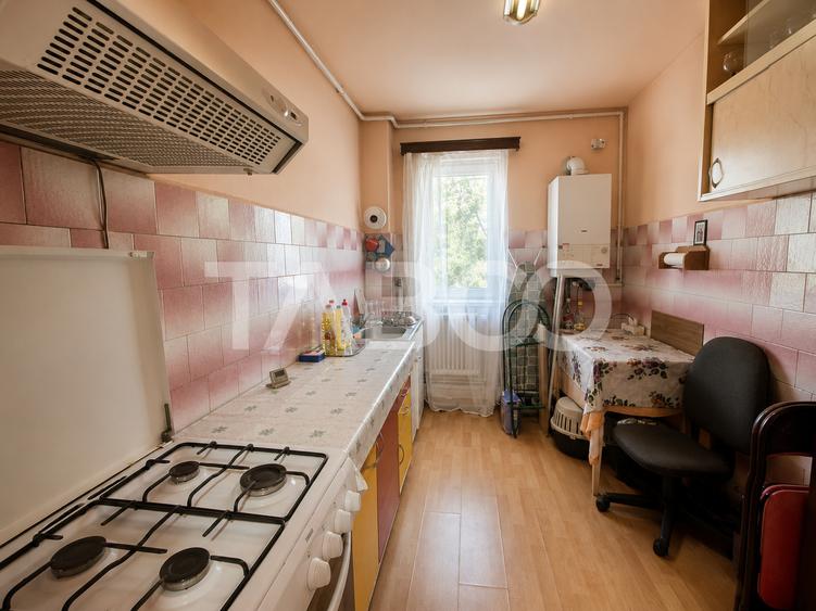 Apartament de vanzare 2 camere si pivnita parter inalt Rahovei Sibiu