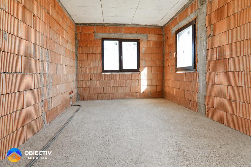 Casa P+E, 222 mp construiti, teren 1.078 mp, Borlesti, jud. Neamt