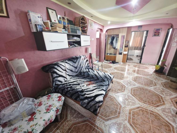 Apartament cu 4 camere de vânzare în zona Maratei - 12