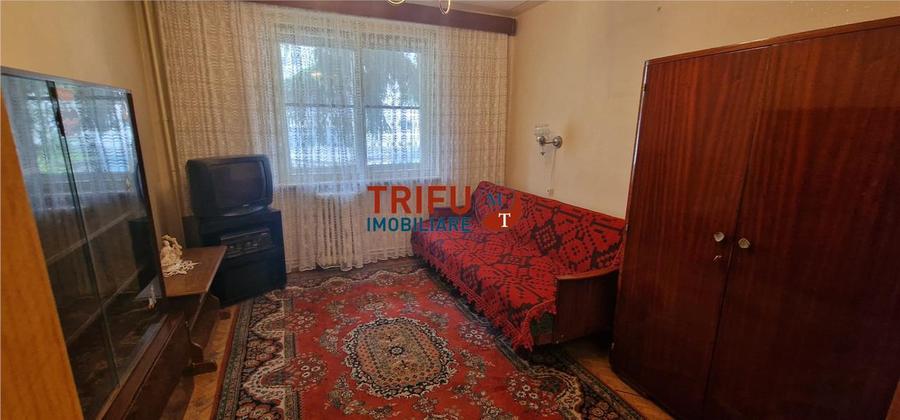 Apartament 3 camere de vanzare zona Centru