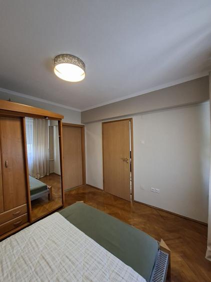 Apartament 3 camere zona Iulius Mall
