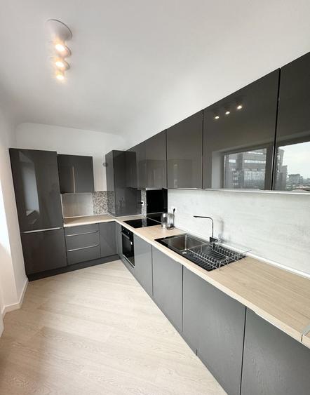 Apartament de 3 camere, 75 mp, centrala, balcon, Cortina North