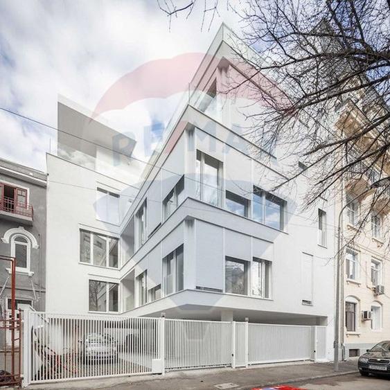Penthouse 120 mp utili+60 mp terase | 590.000 E+TVA | Natiunile Unite