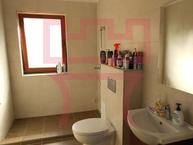 Cazare muncitori/ birouri 9 camere 4 bai gradina pana la 3.500mp Gilau