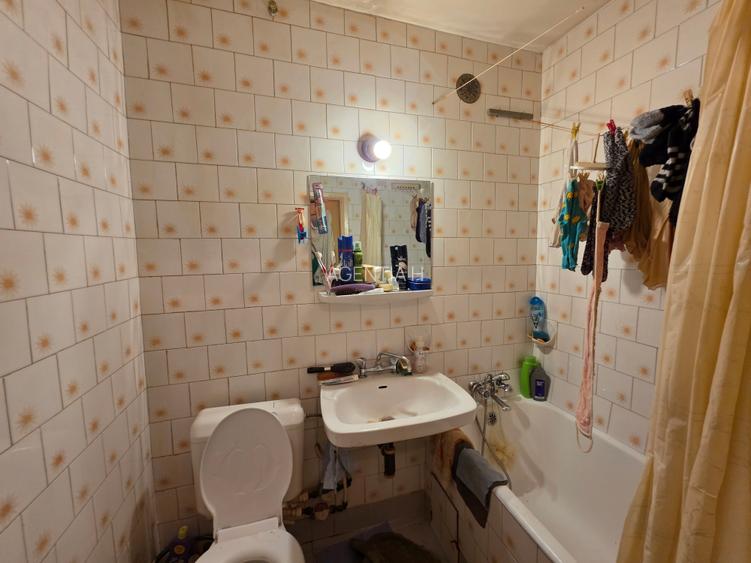 Vanzare 3 camere Drumul Taberei Aleea Lunca Siretului etaj 1/4 decomandat