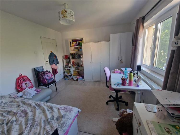 Apartament 2 camere de vanzare in micro 6 strada Basarabiei