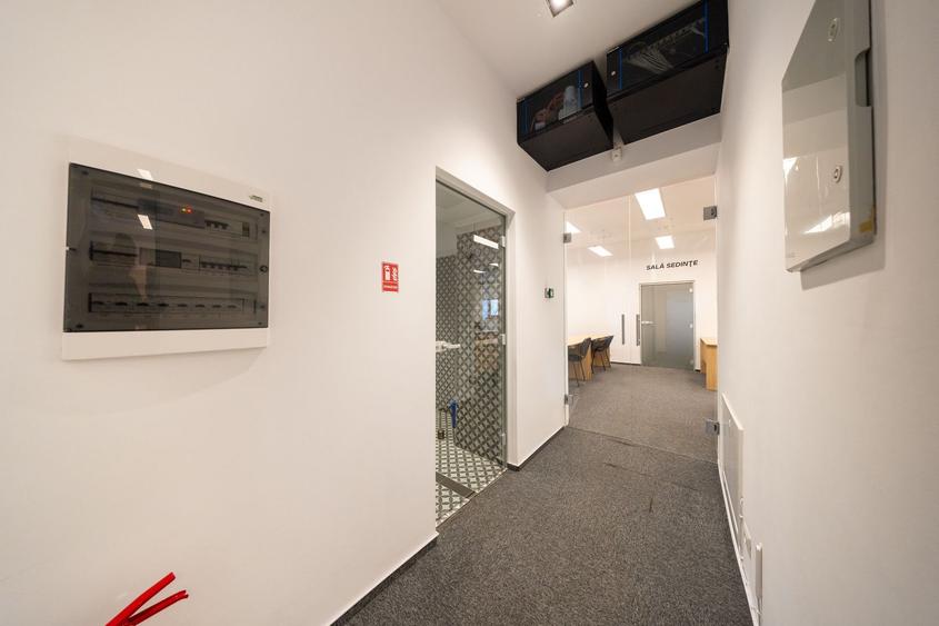 Clădire administrativă renovată integral – oportunitate investițională – Brașov