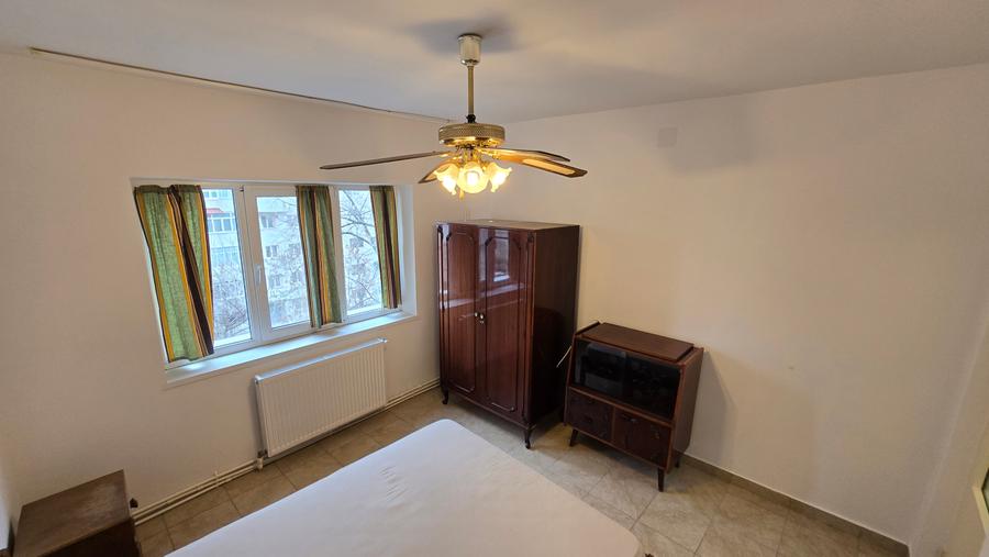 Apartament de vanzare 2 camere, renovat si mobilat complet, central Focsani