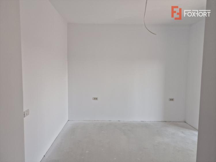 Apartament cu 3 camere de vanzare in Bucovat