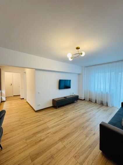 Apartament 3 camere Calea 13 Septembrie-Renovat Complet/Boiler