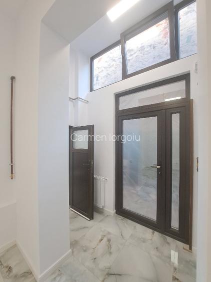 Spațiu Comercial, str.Lanariei 79, Tineretului  - 11
