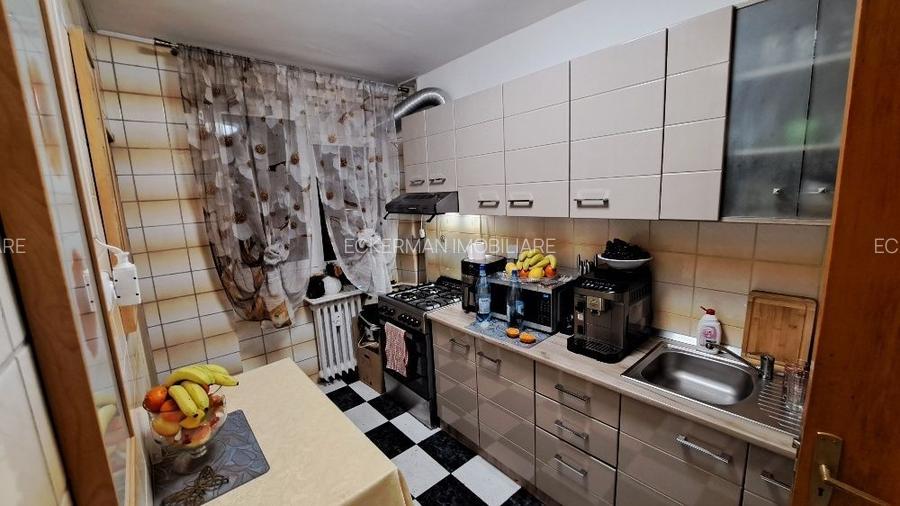 Lacul Tei, 4 camere de vanzare, 91 mp,  6/11, balcon mare, 2 bai, utilat, boiler - 9