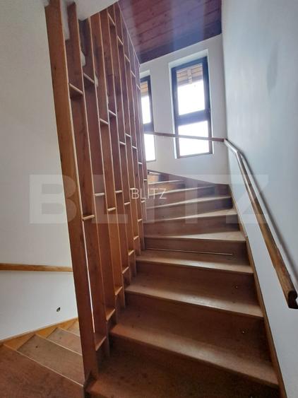 Vilă cu priveliște spre Tâmpa, în zonă liniștită din Brașov - 13