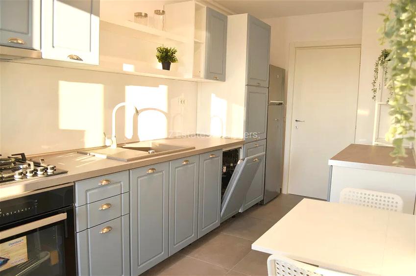 Apartament 2 camere | Parcare subterană inclusă | Zona Damaroaia - 2