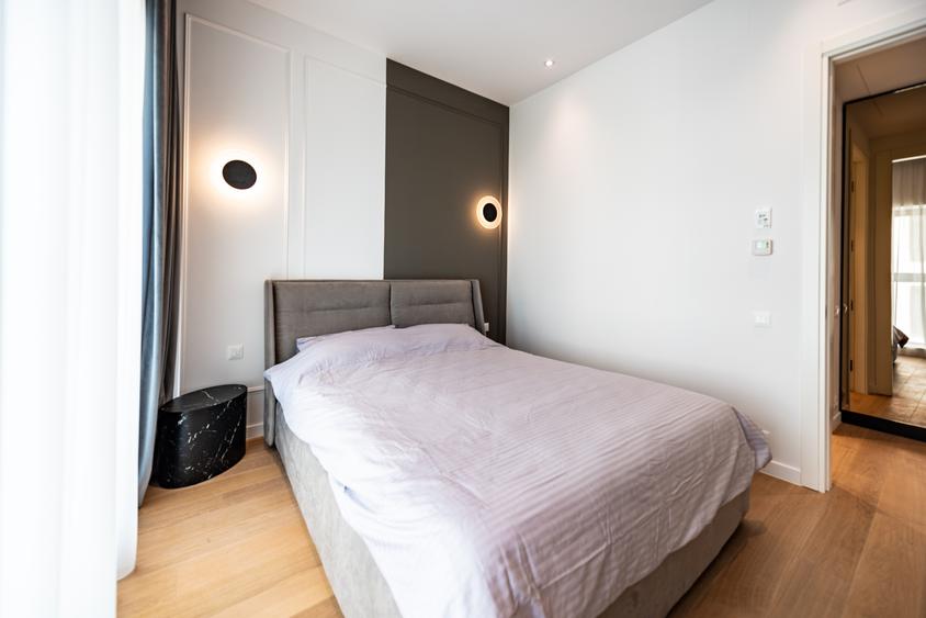 APARTAMENT 2 CAMERE MOBILAT - FLOTREASCA - PARCARE INCLUSA - COMISION 0%