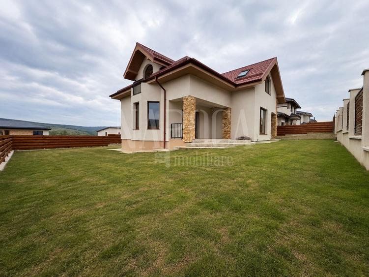 Casa 4 camere de vanzare in Chinteni