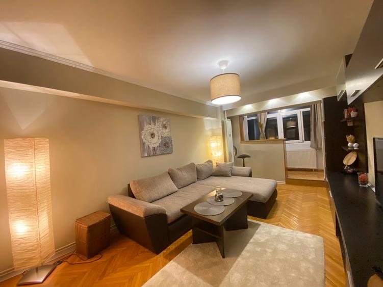 Ofer inchiriere ap 3 camere ultracentral, mobilat modern, 500 euro