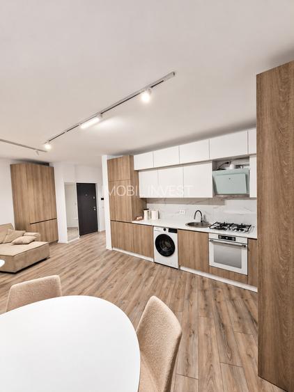 Apartament 2 camere de închiriat, bloc nou,parcare,balcon 8 mp,Centru - 2