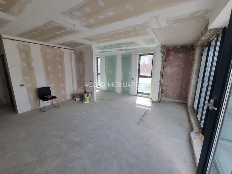 Tomis nord Euromaterna-apartament 3 camere decomandat cu terasa de 33 mp - 2