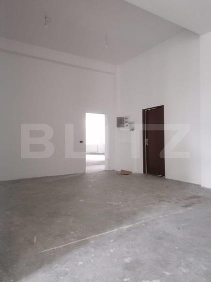 Spatiu comercial 690 mp, zona Centrală