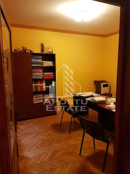 Apartament 2 camere ideal pentru investitie situat in Piata Unirii