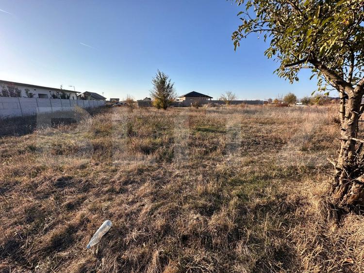 Teren de vanzare, zona Metro-Carcea, 992mp