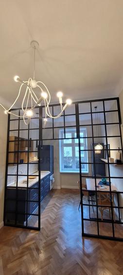 Apartament 2 camere 72 mp utili parter inalt parcare Centrul Istoric