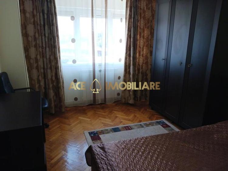 3 Camere de inchiriat | Unirii | Centrala | Parcare |