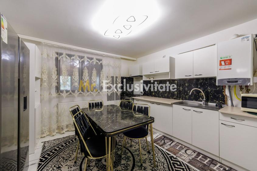 Proprietate cu 2 case si curte in Oarja, AG