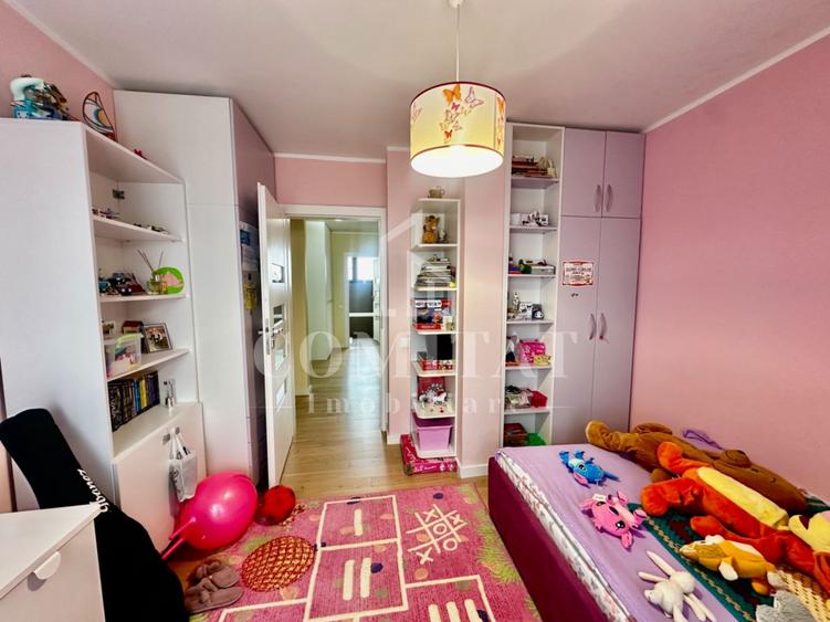 Apartament 4 camere | Parcare | Terasa 30 mp | Cartier Europa