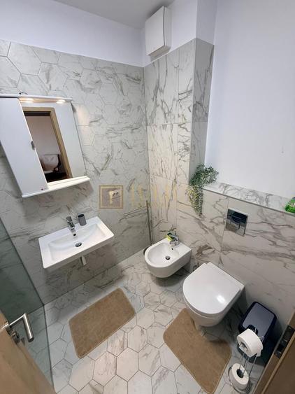 ISHO| 2 camere| parcare subterana| langa malul Bega| balcon| lift| etaj 9