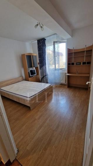 Apartament o camera în zona Colina