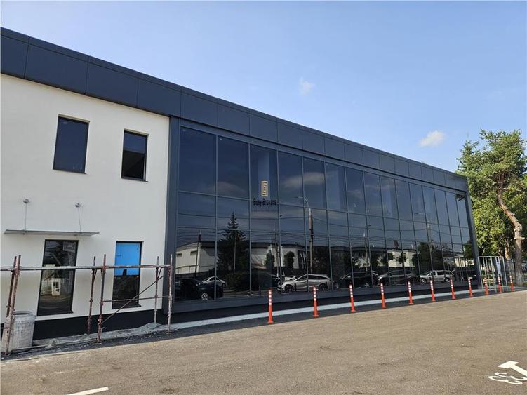 Spatiu Comercial Etaj - 500 mp - Showroom - Servicii