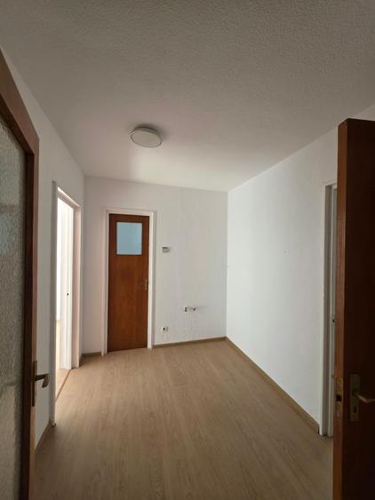 Apartament de 3 camere - 64 mp - la 10 minute de metrou Obor