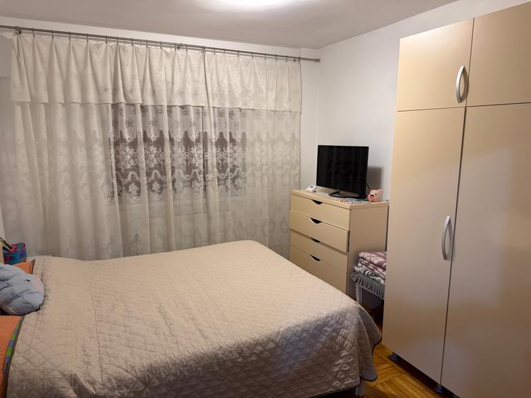 Apartament 3 camere la parter pretabil cabinet