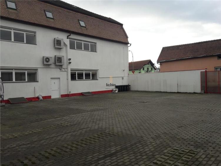 Spatiu Comercial - 450 mp - Piata Cibin - Clinica Medicala - IT - Servicii