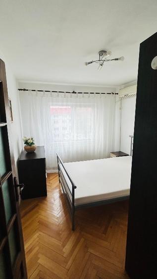 Vand apartament 3 camere aproape de Iulius Town. - 2