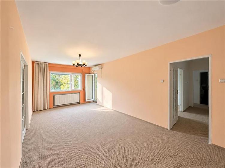 Apartament 4 camere Copou, parcul EXPO, cu parcare si boxa.
