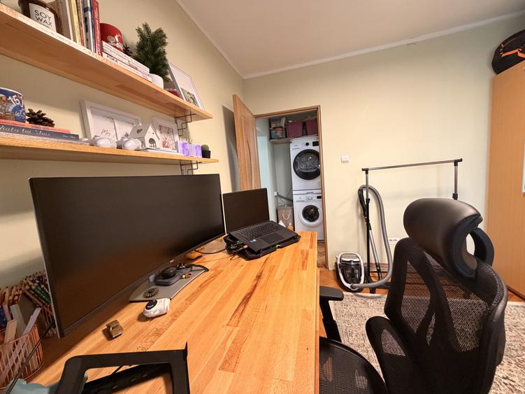 Apartament 3 camere, semidecomandat, 51 mp utili, etaj 7-Timisoara