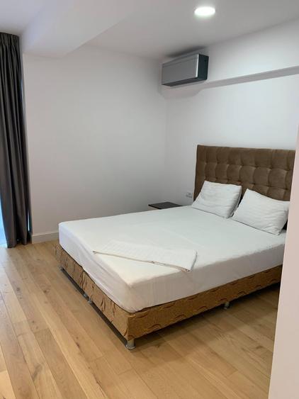 Apartament cu 2 camere, 2 băi și balcon – central, lângă Piața Victoriei