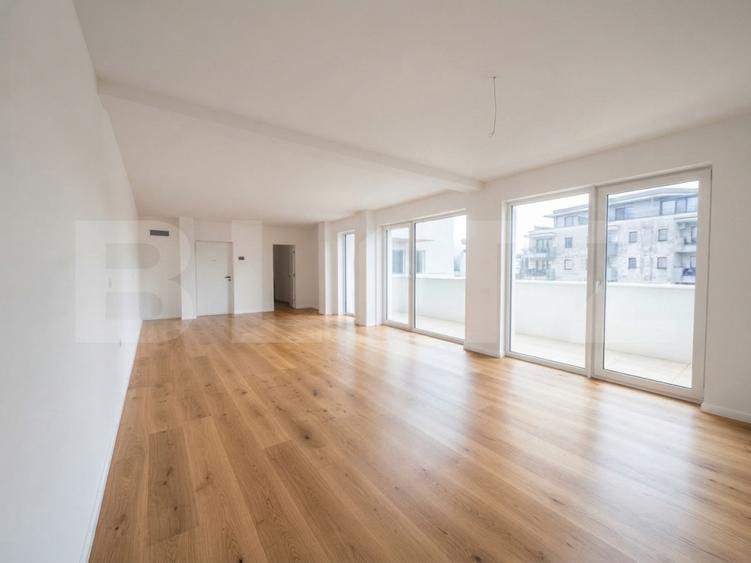 Studio de vanzare, 50 mp, terasa 14 mp, zona Calea Baciului