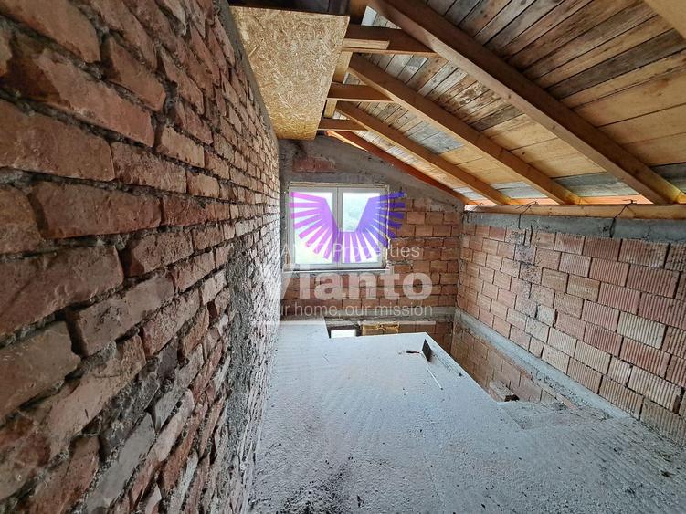CASA 4 CAMERE 136 MPU SI TEREN 825MP IN DAIA - 9